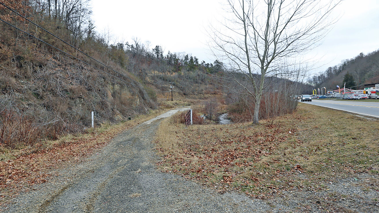 1923 Asheville Highway, Canton, NC 28716