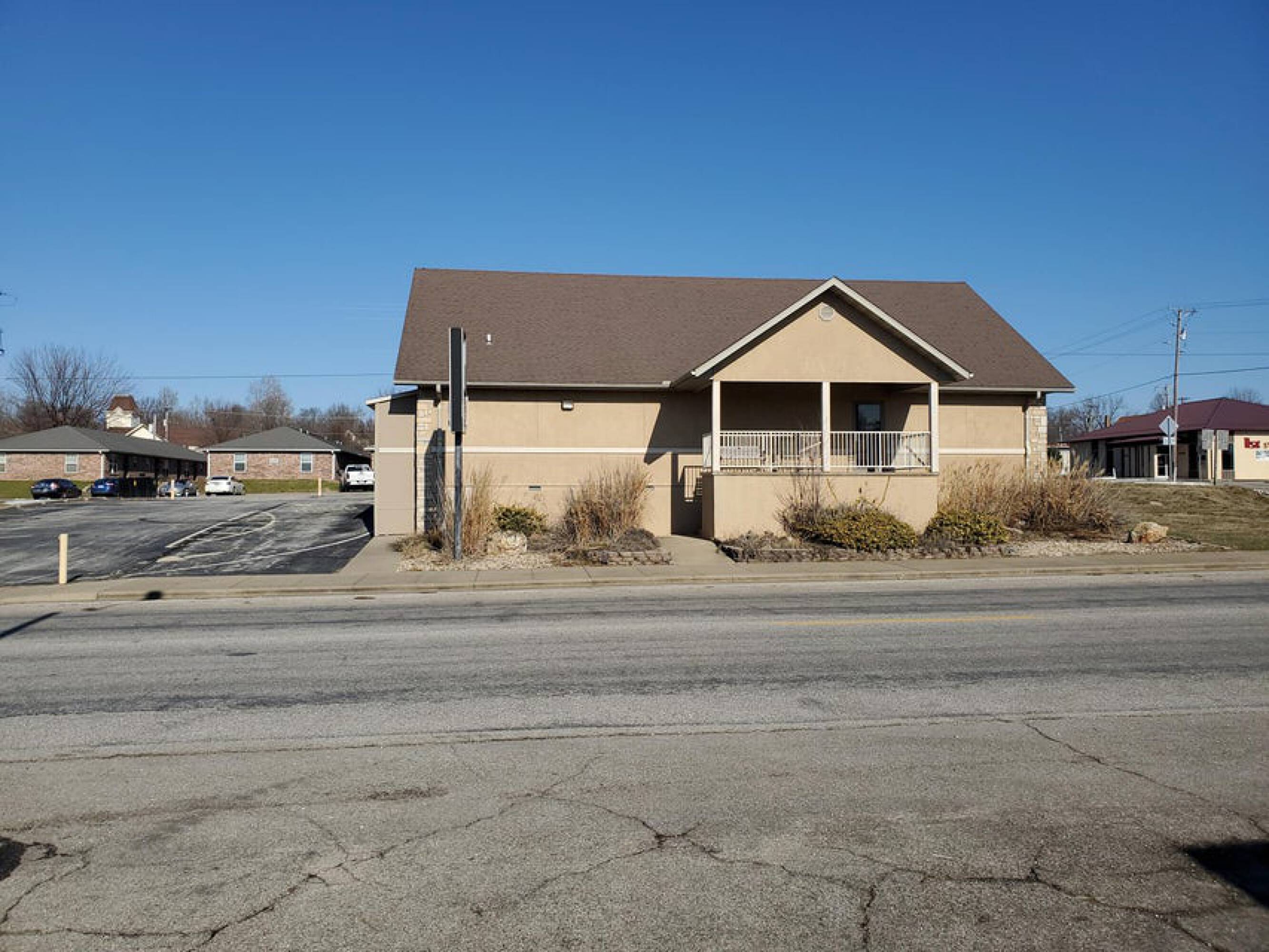 119 East Main St, Pierce City, MO 65723