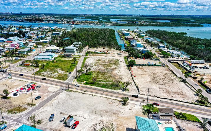 Pictures of Land property located at 100 Chapel St, Fort Myers Beach, FL 33931 for sales - image #1