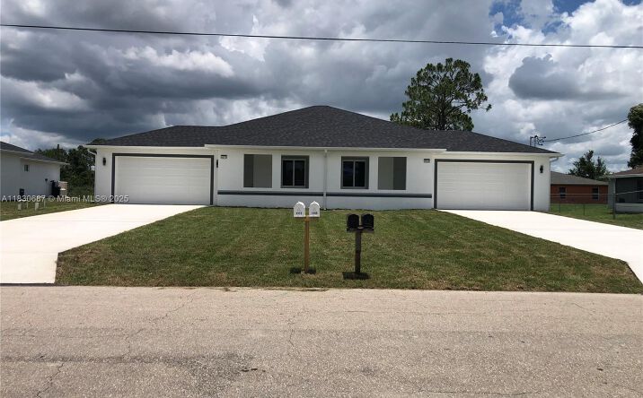 Pictures of Multifamily property located at 4568/4570 Golfview Blvd, Lehigh Acres, FL 33973 for sales - image #1