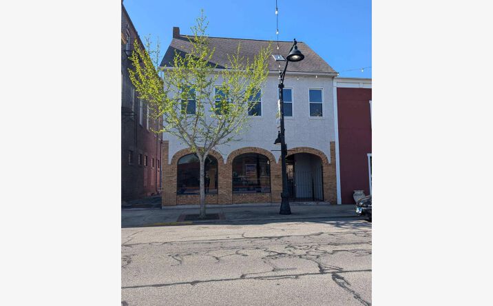 Pictures of Mixed Use, Multifamily, Office, Retail property located at 204 West Main Street, Belleville, IL 62220 for sales - image #1