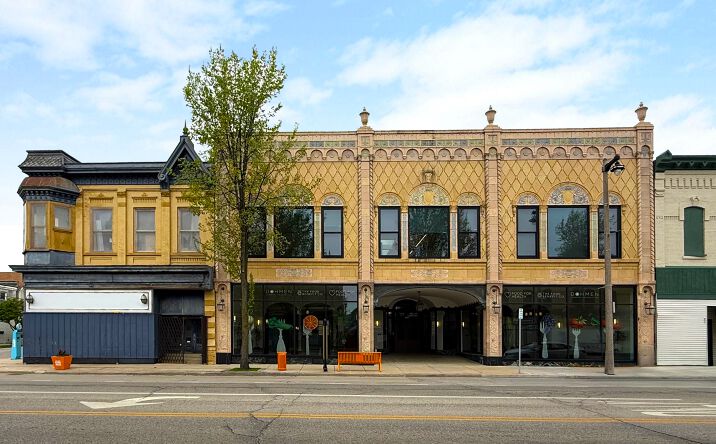 Pictures of Office, Retail property located at 2007 North Dr. Martin Luther King Jr. Drive, Milwaukee, WI 53212 for sales - image #1