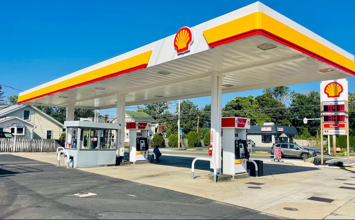 Pictures of Retail property located at 4 S Woodbury Rd, Pitman, NJ 08071 for sales - image #1