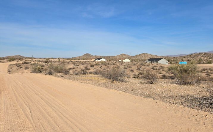Pictures of Land property located at 334th Ave & Campbell Ave, Tonopah, AZ 85354 for sales - image #1