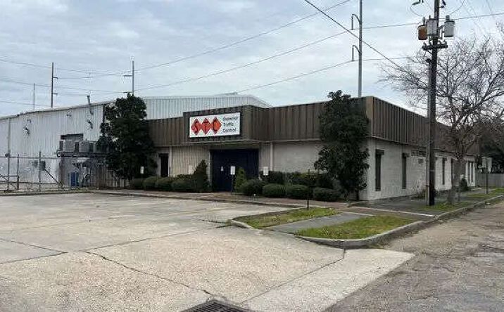 Pictures of Office, Industrial property located at 2950 St Anthony Ave, New Orleans, LA 70122 for sales - image #1
