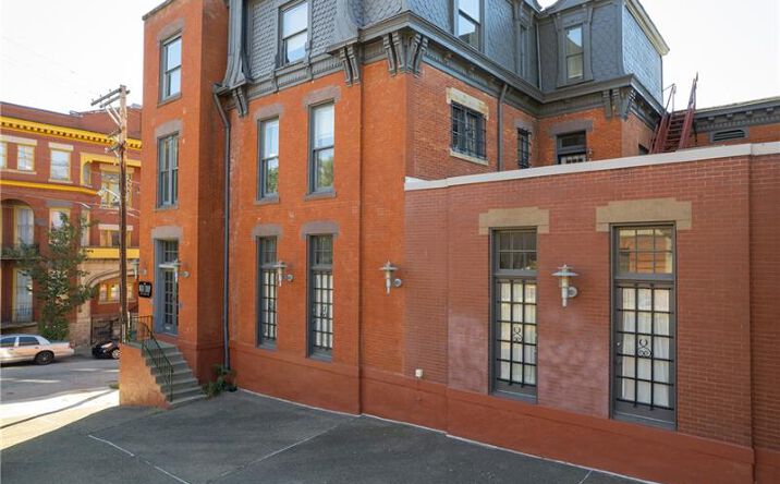 Pictures of Mixed Use, Office, Special Purpose property located at 1940 Fifth Ave, Pittsburgh, PA 15219 for sales - image #1