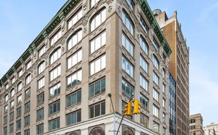 Pictures of Office property located at 139 Centre St, New York, NY 10013 for sales - image #1