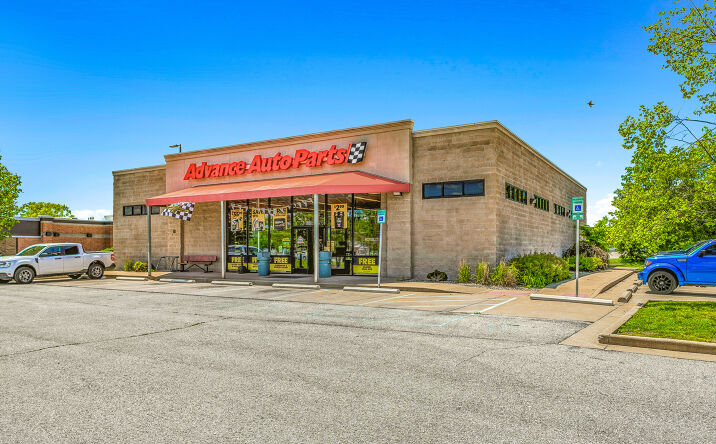Pictures of Retail property located at 600 North Morton Street, Franklin, IN 46131 for sales - image #1