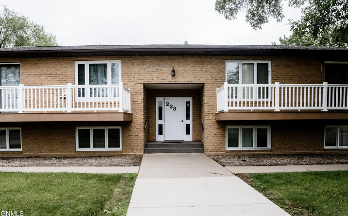 Pictures of Multifamily property located at 223 5th Avenue SE, Jamestown, ND 58401 for sales - image #1