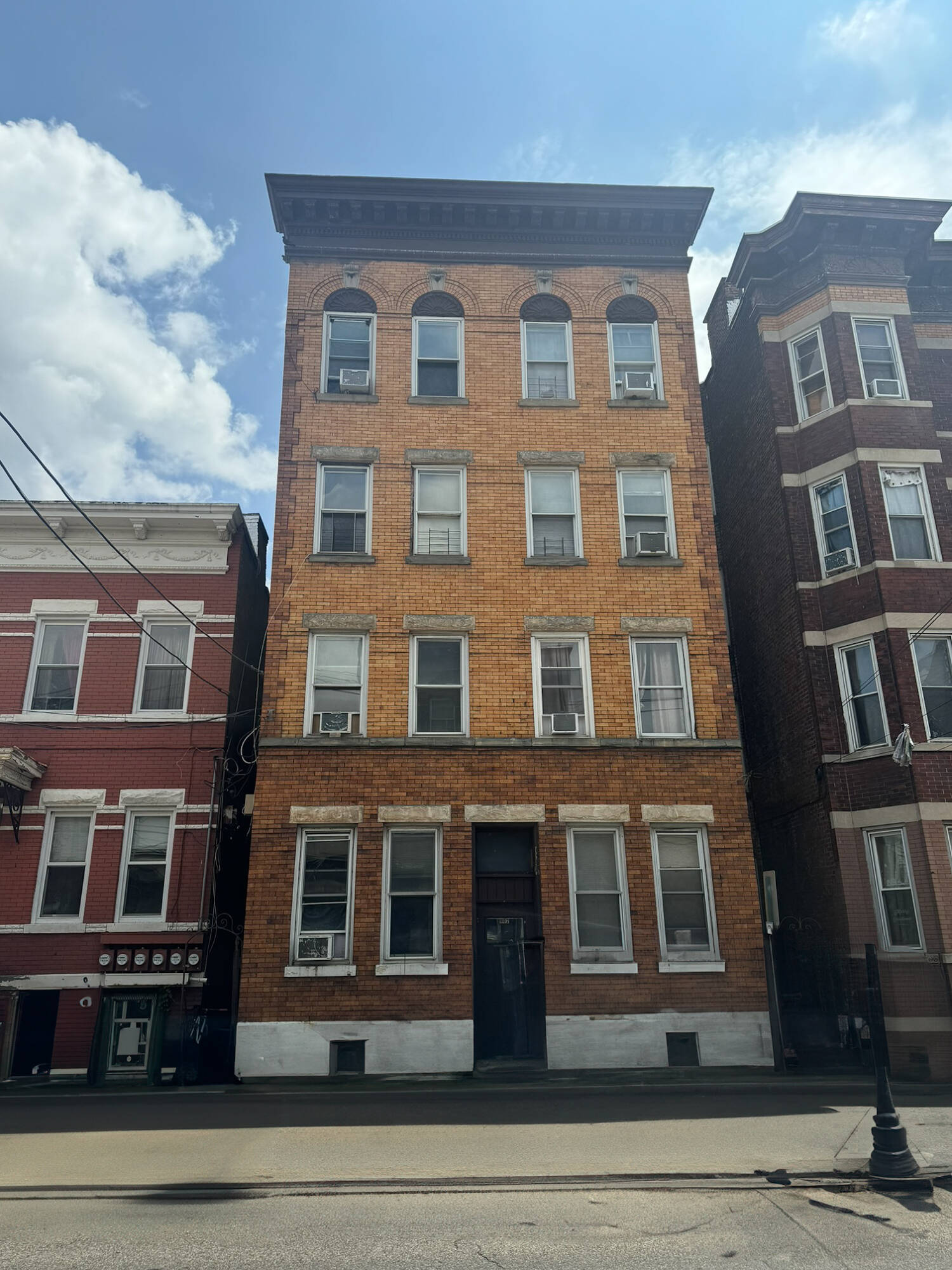 902 West Street Un  