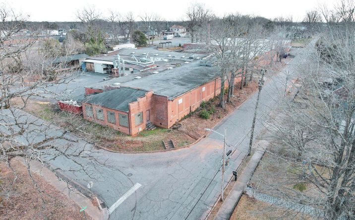 Pictures of Industrial property located at 912 N Main Ave, Newton, NC 28658 for sales - image #1