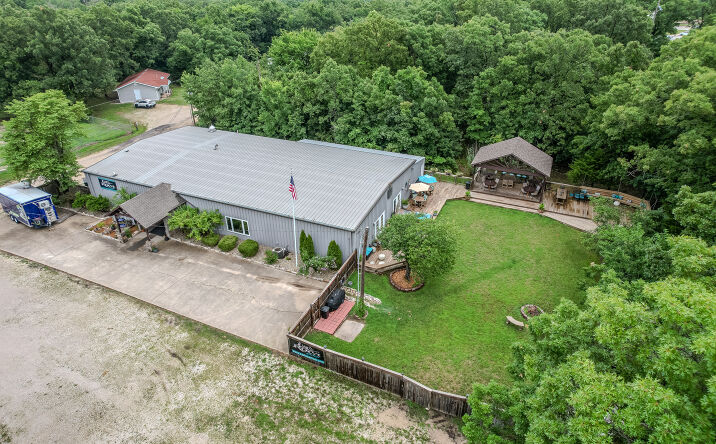 Pictures of Business for Sale, Office property located at 980 Airport Road, Osage Beach, MO 65065 for sales - image #1