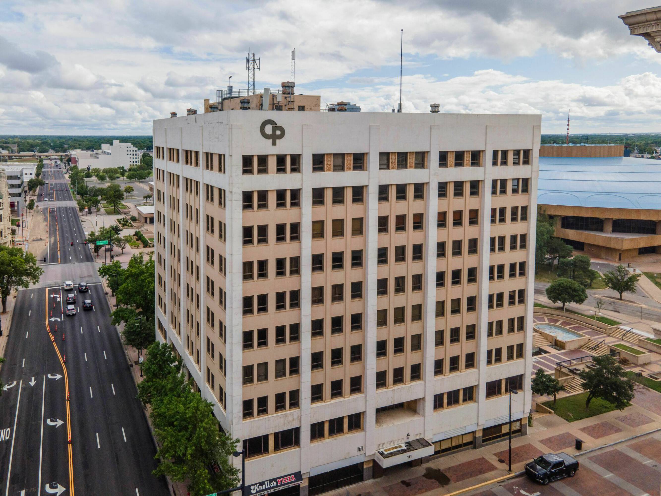 111 S MAIN ST Wichita KS 67202-3212 APN: 00105878 | Crexi.com