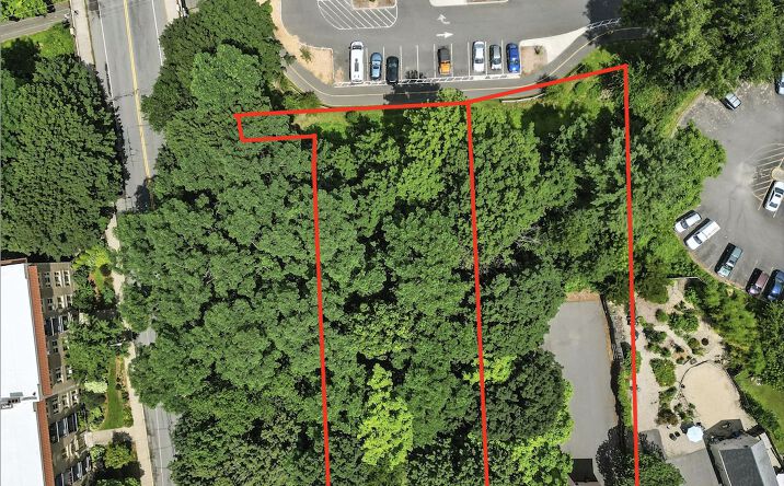 Pictures of Land property located at 3-5 Clark Ave Northampton, Northampton, MA 01060 for sales - image #1