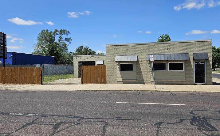 Pictures of Office, Industrial property located at 1901 SW ADAMS Street, Peoria, IL 61602 for sales - image #1