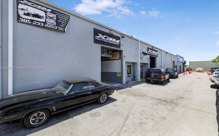 Pictures of Business for Sale, Retail, Office property located at Mechanic Shop For Sale Near Tamiami Airport, Kendall, FL 33186 for sales - image #1
