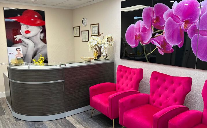 Pictures of Office property located at 3800 S Ocean Dr # 206, Hollywood, FL 33019 for sales - image #1