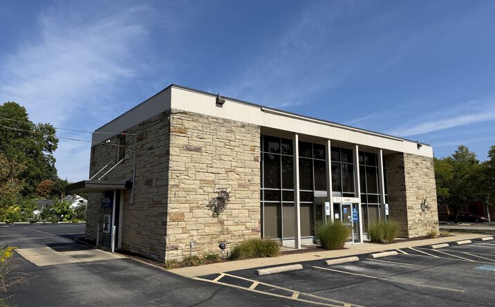 Pictures of Retail property located at 4400 Liberty Ave, Vermilion, OH 44089 for sales - image #1