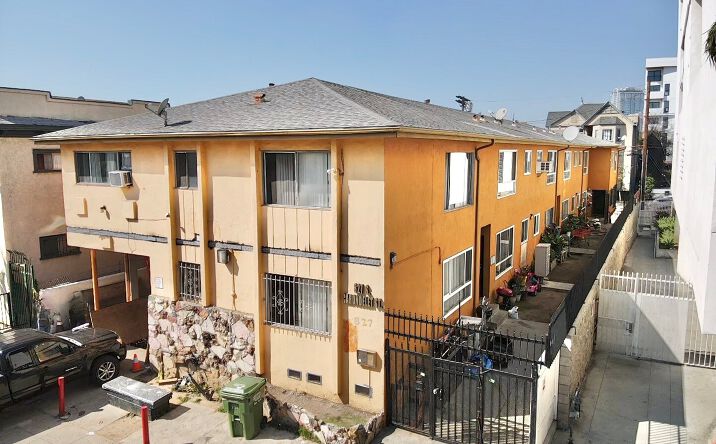 Pictures of Multifamily property located at 827 S Carondelet St, Los Angeles, CA 90057 for sales - image #1