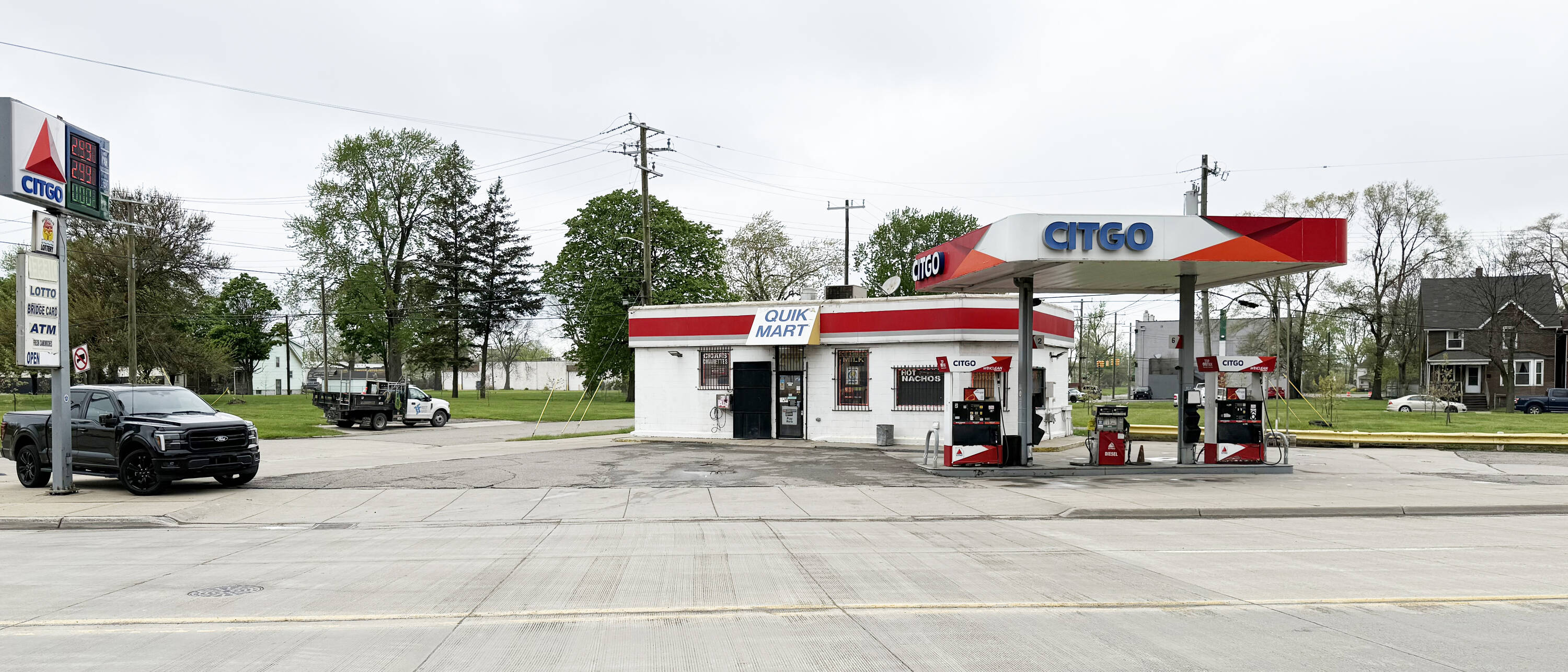 270 Ft St, Detroit, MI 48217-1473