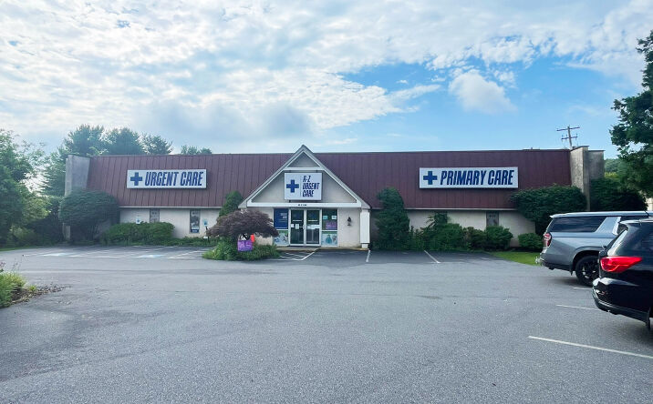 Pictures of Retail property located at 51 S Pine St, Elverson, PA 19520 for sales - image #1