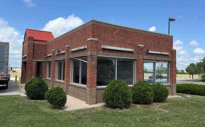 Pictures of Retail property located at 14930 S Harrison St, Olathe, KS 66061 for sales - image #1