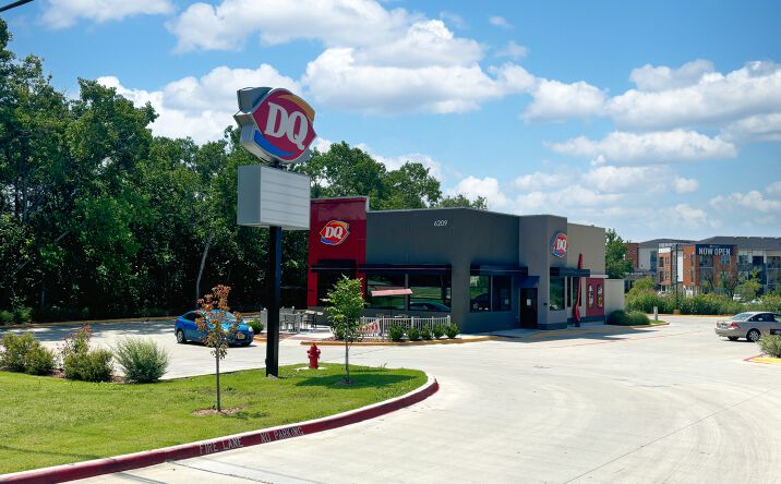 Pictures of Retail property located at 6209 Azle Ave, Lake Worth, TX 76135 for sales - image #1