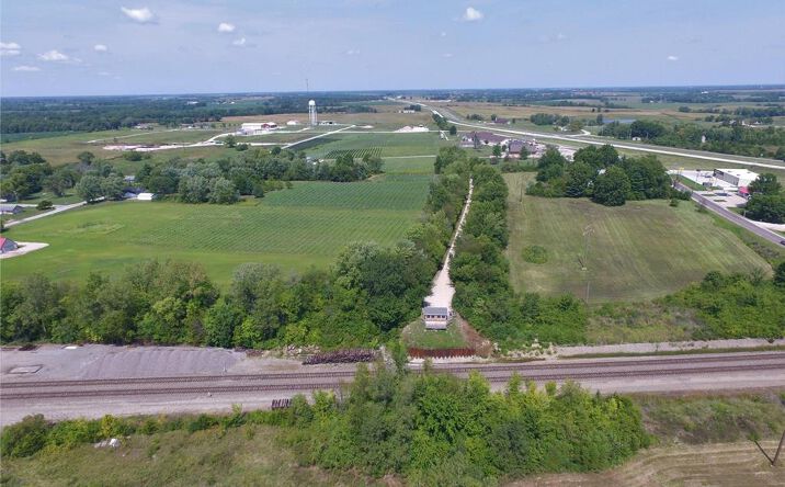 Pictures of Land property located at 1007 N Brown St, La Plata, MO 63549 for sales - image #1
