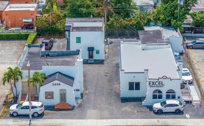 Pictures of Mixed Use, Office property located at 2244 NW 7th St, Miami, FL 33125 for sales - image #1