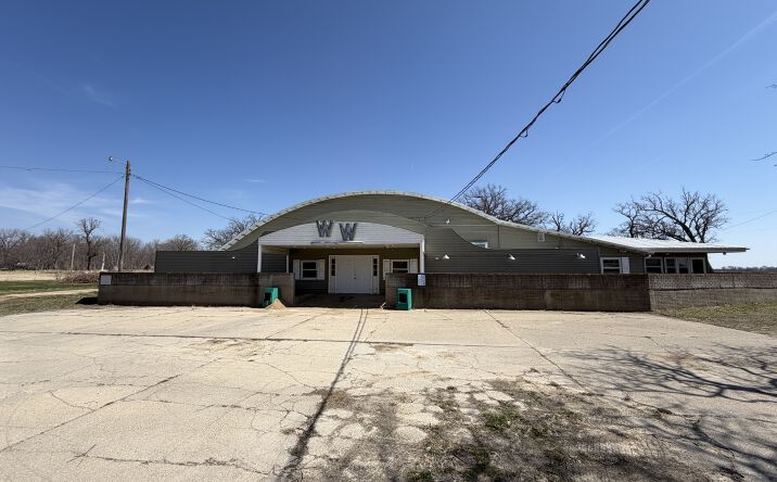 Pictures of Retail property located at 18800 315th St, Long Grove, IA 52756 for sales - image #1