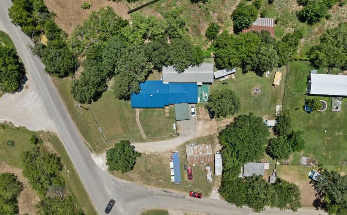 image of property at 2800 E RENFRO ST Burleson TX 76028-1206