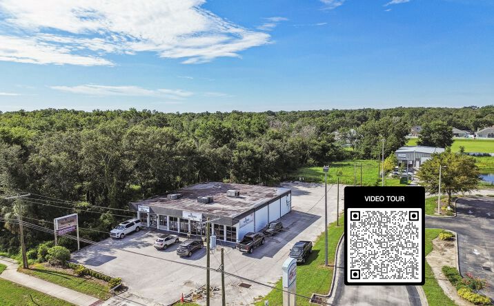 Pictures of Retail property located at 2617 E Brandon Blvd, Valrico, FL 33594 for sales - image #1