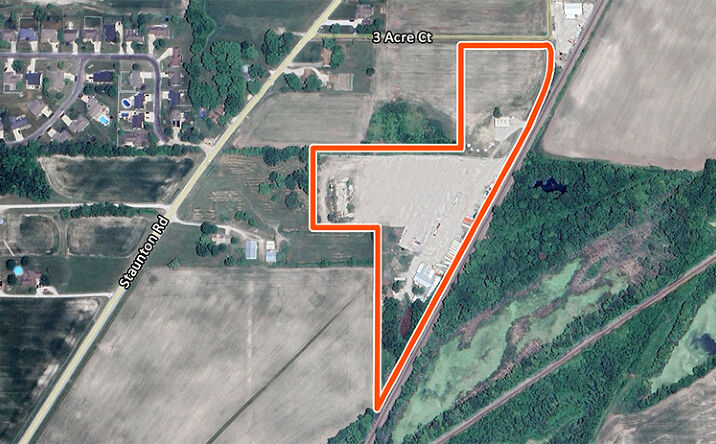 Pictures of Industrial property located at 727 S Main St, Worden, IL 62097 for sales - image #1