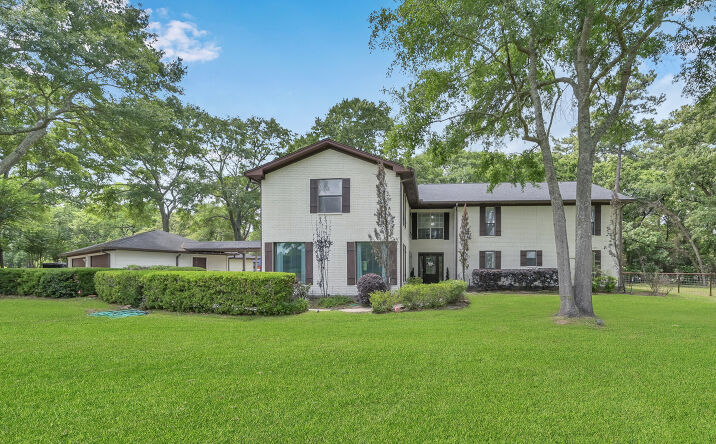 Pictures of Mixed Use, Multifamily, Special Purpose property located at 17691 Rogers Rd, New Waverly, TX 77358 for sales - image #1