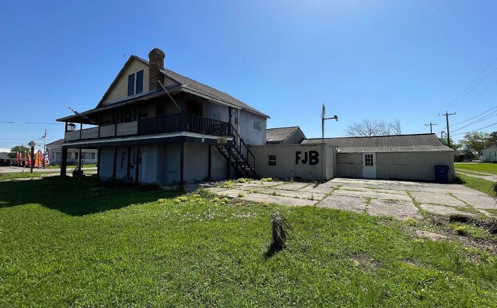 Pictures of Mixed Use property located at 409 S Avenue C, Freeport, TX 77541 for sales - image #1