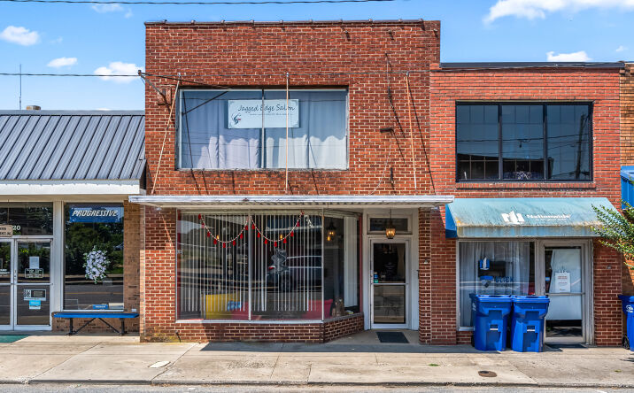 Pictures of Mixed Use, Office, Retail property located at 118 S. Chatham Avenue, Siler City, NC 27344 for sales - image #1