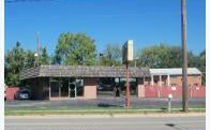 Pictures of Special Purpose property located at 1916 Cedar Street, Holt, MI 48842 for sales - image #1