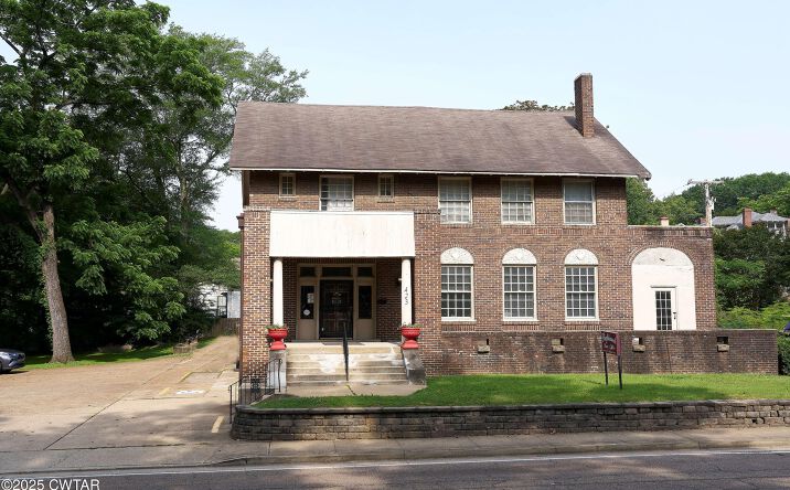 Pictures of Business for Sale, Office property located at 423 HIGHLAND Avenue N, Jackson, TN 38301 for sales - image #1