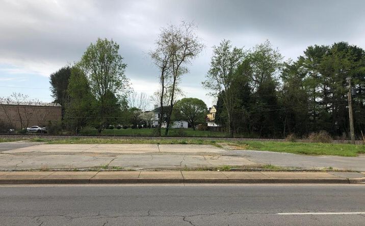 Pictures of Land property located at 622 W Main St, Abingdon, VA 24210 for sales - image #1