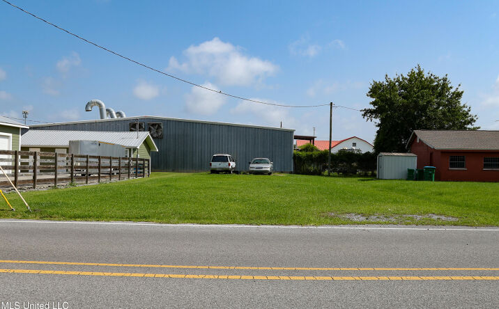 Pictures of Land property located at Live Oak Avenue, Pascagoula, MS 39567 for sales - image #1