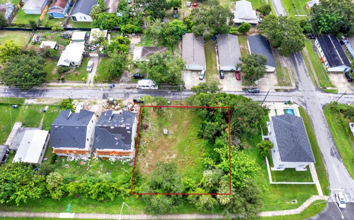 Pictures of Land property located at 3610 Temple St, Tampa, FL 33619 for sales - image #1
