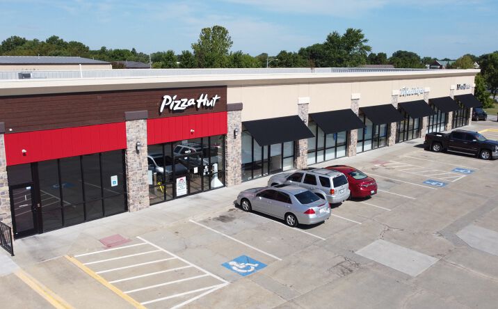 Pictures of Retail, Office property located at 1601 E Peoria St, Paola, KS 66071 for sales - image #1