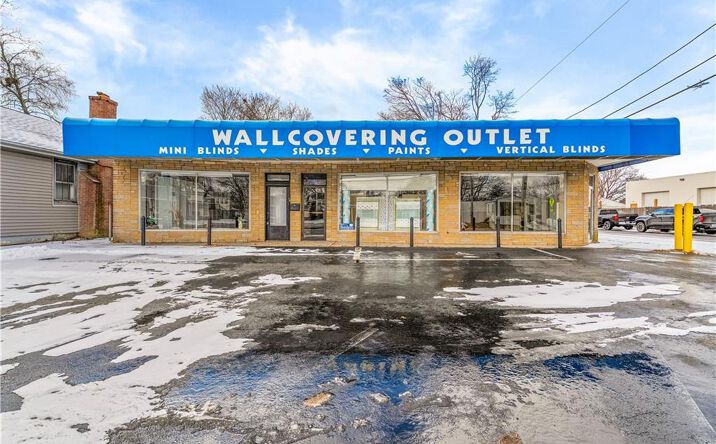 image of property at 1689 AVENUE Warwick RI 02889
