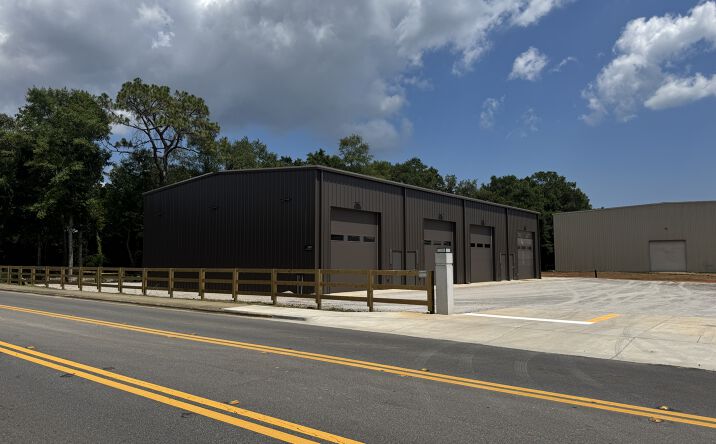 Pictures of Industrial property located at 1507 Marcus Pointe Blvd, Pensacola, FL 32505 for sales - image #1