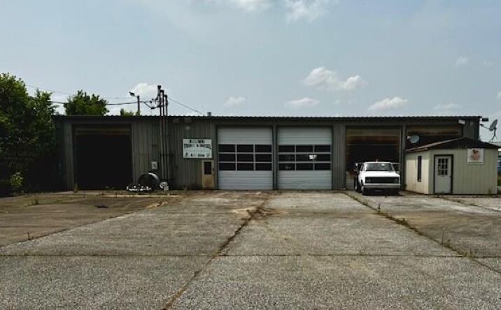Pictures of Business for Sale, Industrial, Special Purpose property located at 115 Tucker Schoolhouse Rd, Madisonville, KY 42431 for sales - image #1