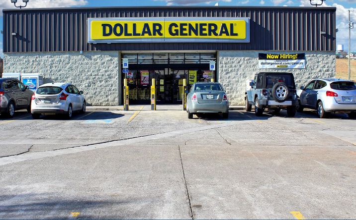 Pictures of Retail property located at 2474 Boyds Creek Hwy, Sevierville, TN 37876 for sales - image #1