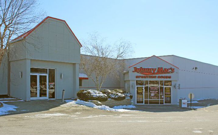 Pictures of Retail, Office property located at 10100 Watson Road, St. Louis, MO 63127 for comps - image #1