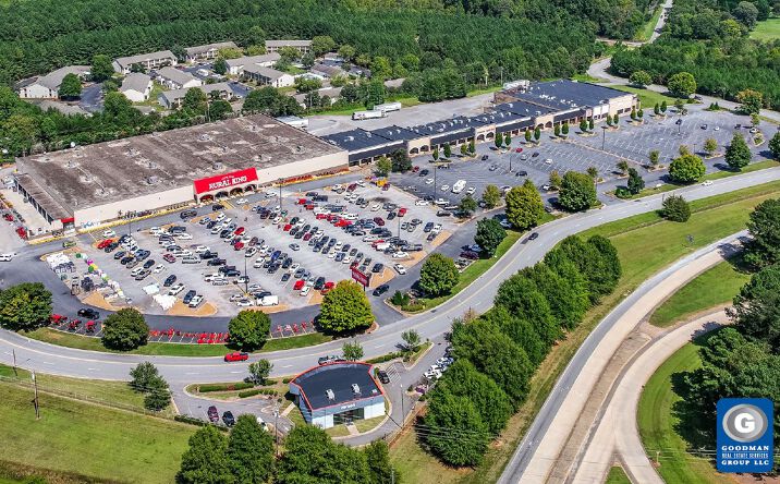Pictures of Retail property located at 508 10th St NW, Conover, NC 28613 for sales - image #1