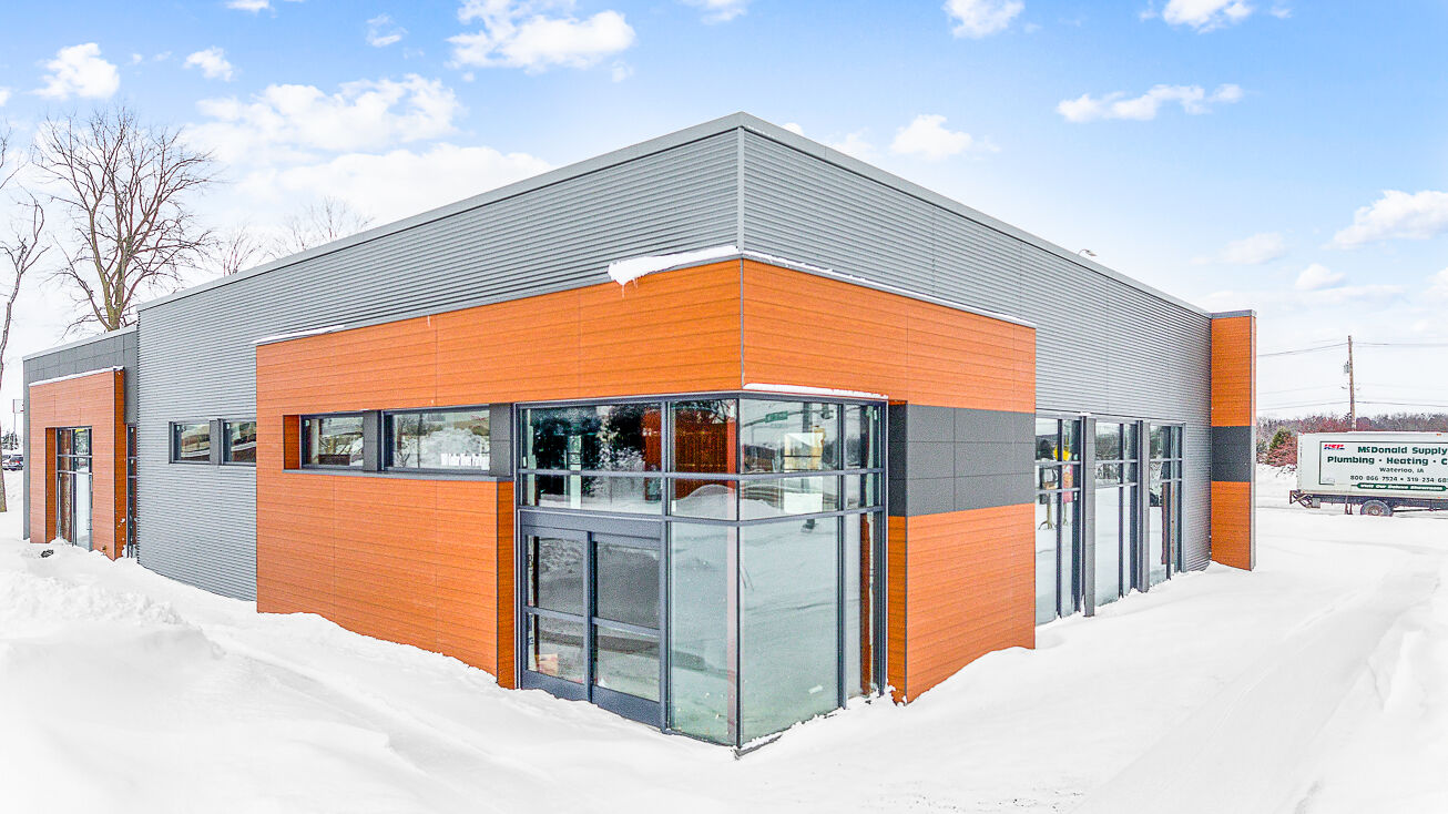 101 Cedar River Parkway, Waverly, IA 50677