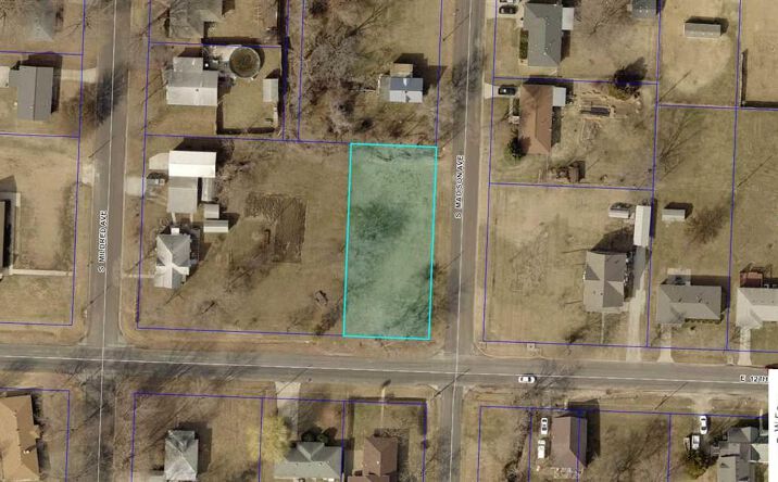 image of property at 2221 E 12TH ST Sedalia MO 65301-6601